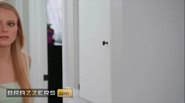 Hot Busty (Alena Croft) Wanted A Dick Deep In Her Asshole - Brazzers