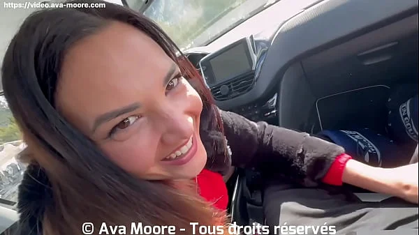 Cette Jolie Brune Se Fait Démonter La Chatte Par Une Enorme Queue Dans La Neige! FINAL FACIALE!