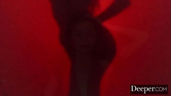 Deeper. Dream-girl Vina gets her tight pussy fucked hard