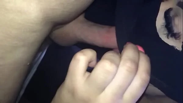 Arab girl sucking Dick in withe Boys hous in UK in the morning the going in the same collage class
