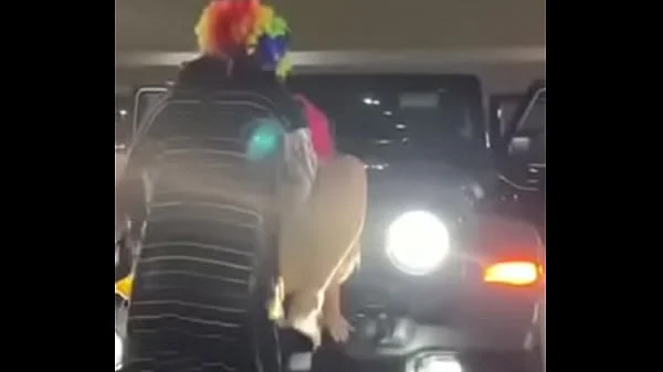 Pink hair whore gets pounded on jeep