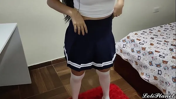 Engaño a Mi Prima en ley Colegiala para Follarmela por el Culo - Sexo Anal