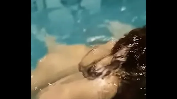 RANDOM CHICK SUCKS MY DICK IN PUBLIC HOTEL POOL