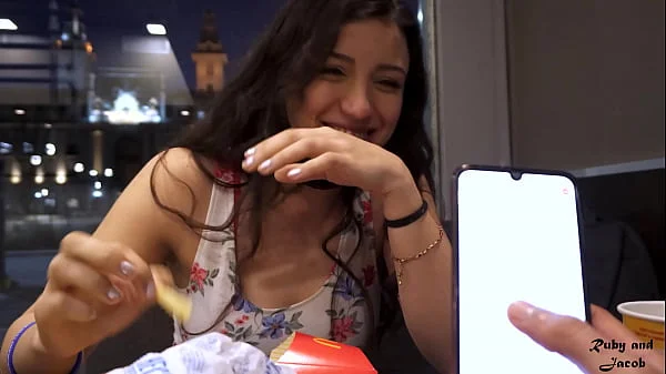 Argentina ama el helado de Mcdonals con leche caliente - Ruby and Jacob