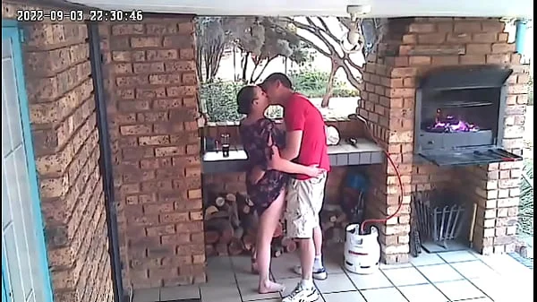 Spy camera : couple caught fucking on the porch of the nature reserve