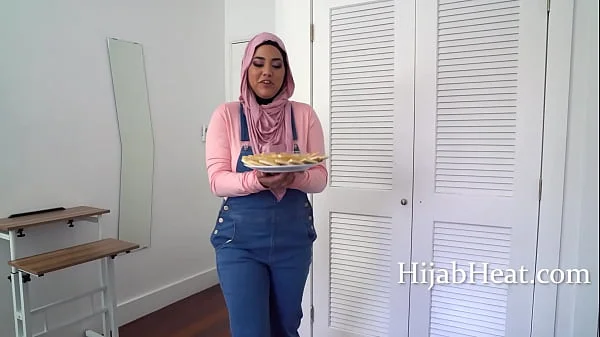 Chubby Arab Stepsis Gets Me Hummus Hoping To Get Some